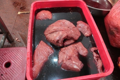 dung mua thit bo nhap khau neu chua biet 5 cach phan biet that   gia nay